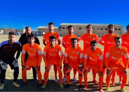 اولین شکست نارنجی پوشان هرنگی در چادگان رقم خورد / هرنگ جوان بستک سه بر صفر مغلوب تاراز چادگان شد