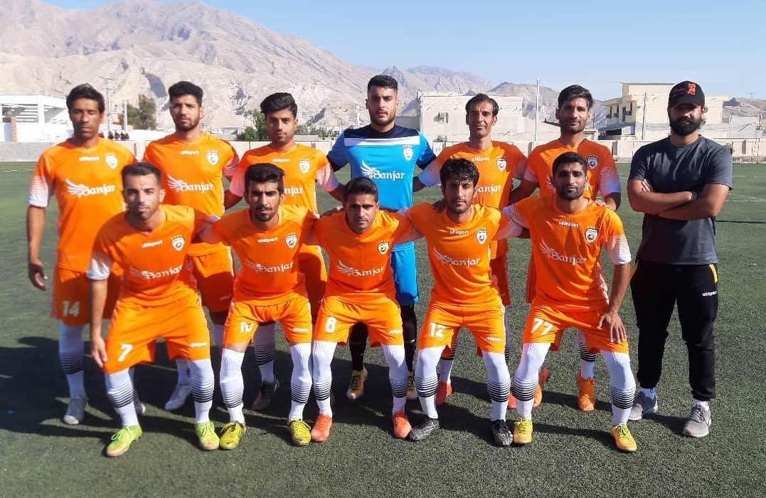 هرنگ جوان بستک در یک بازی پر حاشیه ،مهمان خود یزد لوله را با یک گل بدرقه کردند