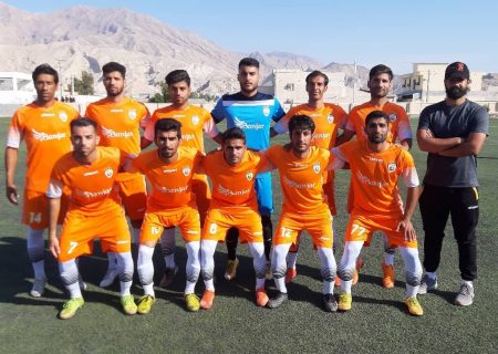 هرنگ جوان بستک در یک بازی پر حاشیه ،مهمان خود یزد لوله را با یک گل بدرقه کردند