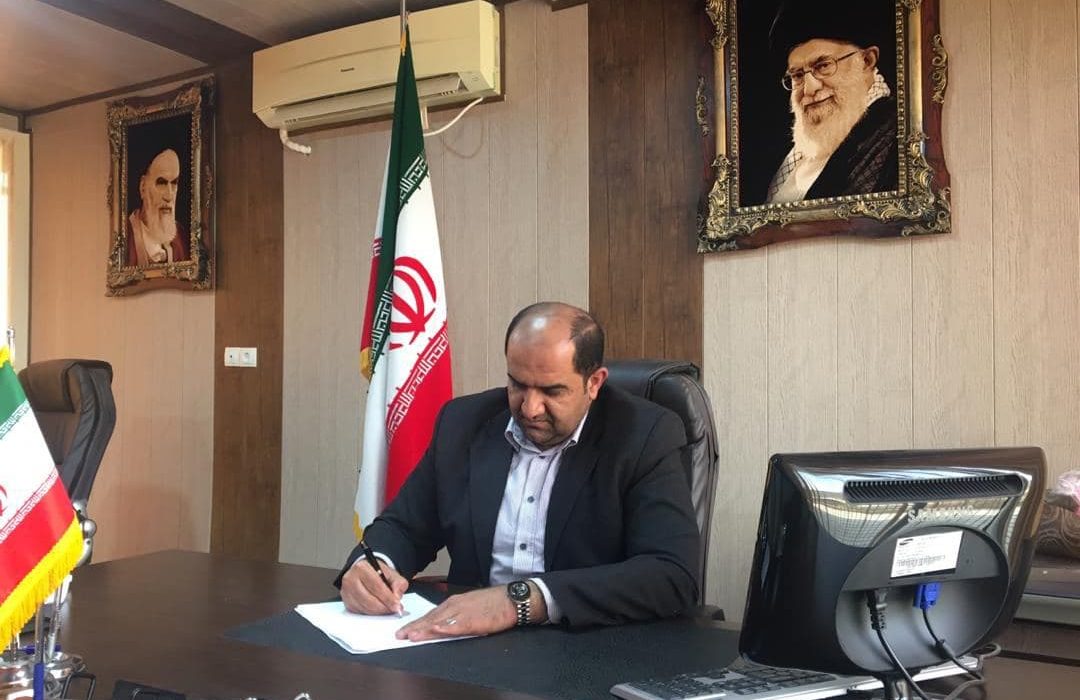 از تمامی مردم مومن وهمیشه در صحنه شهرستان بستک دعوت می گردد با حضور پرشوروحماسی خود در تجمّع باشکوه ساعت ۹صبح روز پنج‌شنبه درمحل گلزار شهدای گمنام شهر بستک ودر صورت بارش رحمت الهی در مدرسه عباسیه، برگ زرین دیگری در تاریخ شهرستان خلق نمایند