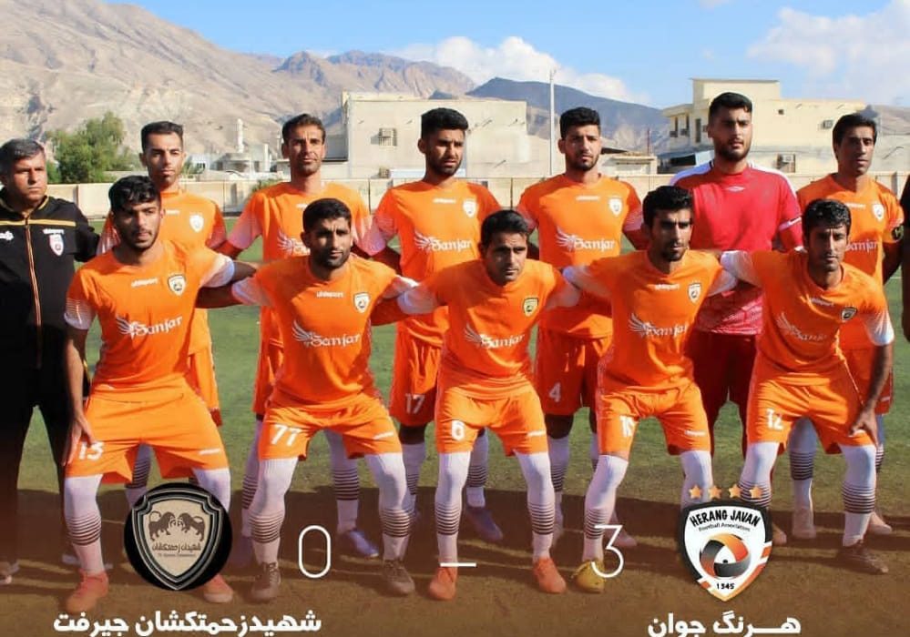 لاله های نارنجی پوش بستک حریف جیرفتی خود را با سه گل بدرقه کرد