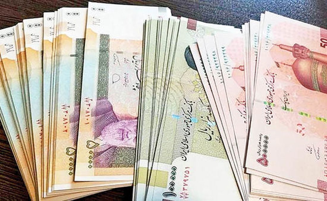 پرداخت وام زیر ۱۰۰ میلیون تومان بدون ضامن به کارمندان و مستمری بگیران