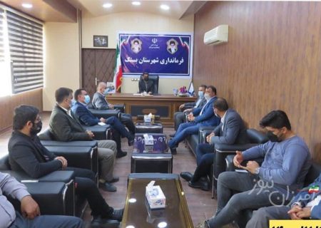 باید ظرف مدت یک ماه تنها جایگاه سوخت شهر بستک تکمیل و تجهیز گردد تا مردم بیش از این به مشکل بر نخورند.