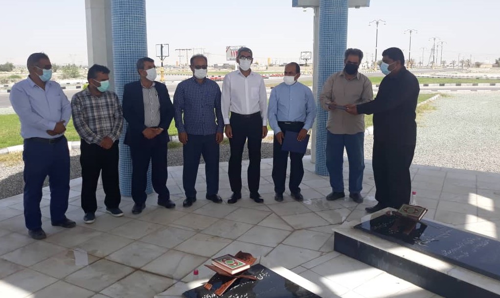 طی مراسمی از فرزندان فرهنگی شهدای منطقه جناح تجلیل شد