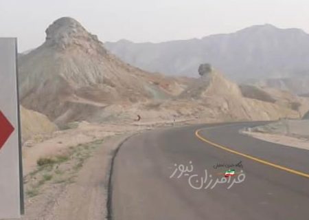 خط‌ کشی و نصب علائم ترافیکی در محور خورجناح