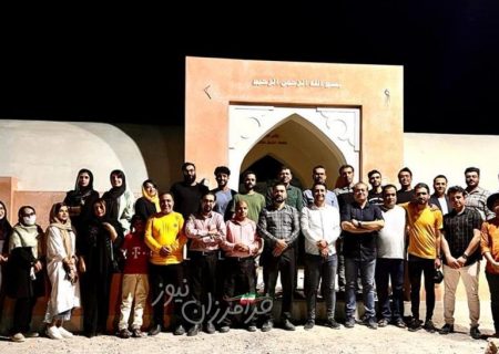 هنرمندان شهرستان بر سفره همدلی به ضیافت افطار نشستند