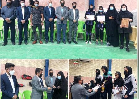 از برترین های مسابقات بدمینتون بانوان در جناح تجلیل شد