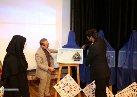 از عروسک بیدکی، عروسک بومی محلی شهرستان بستک که با نام بی بی گل ثبت ملی شده است ، رونمایی شد