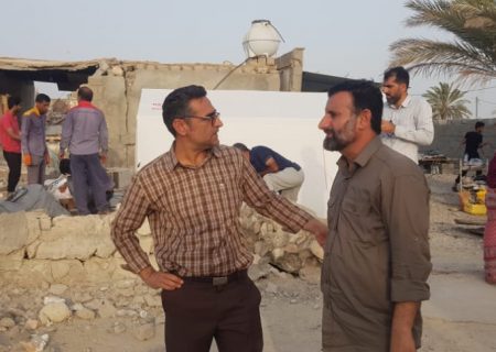 حضور فعال نیروهای اداره توزیع برق بستک در مناطق زلزله زده بندرلنگه