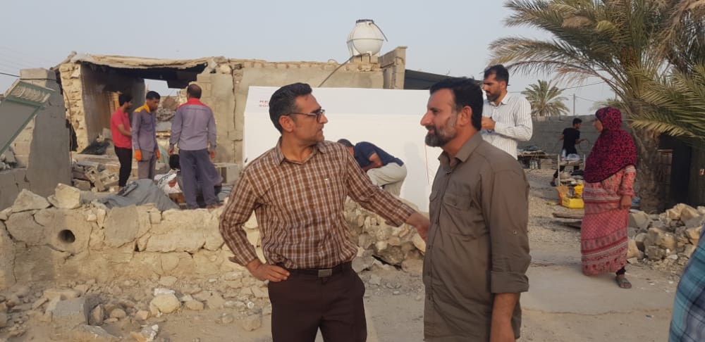 حضور فعال نیروهای اداره توزیع برق بستک در مناطق زلزله زده بندرلنگه