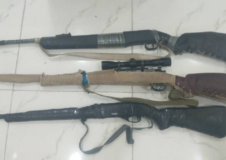 کشف و ضبط سه قبضه سلاح از یک نفر متخلف شکار و صید در شهرستان بستک