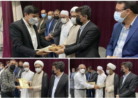طی مراسمی به همت فرمانداری بستک از مدیران و کارمندان نمونه دستگاه‌های اجرایی شهرستان بستک تقدیر شد