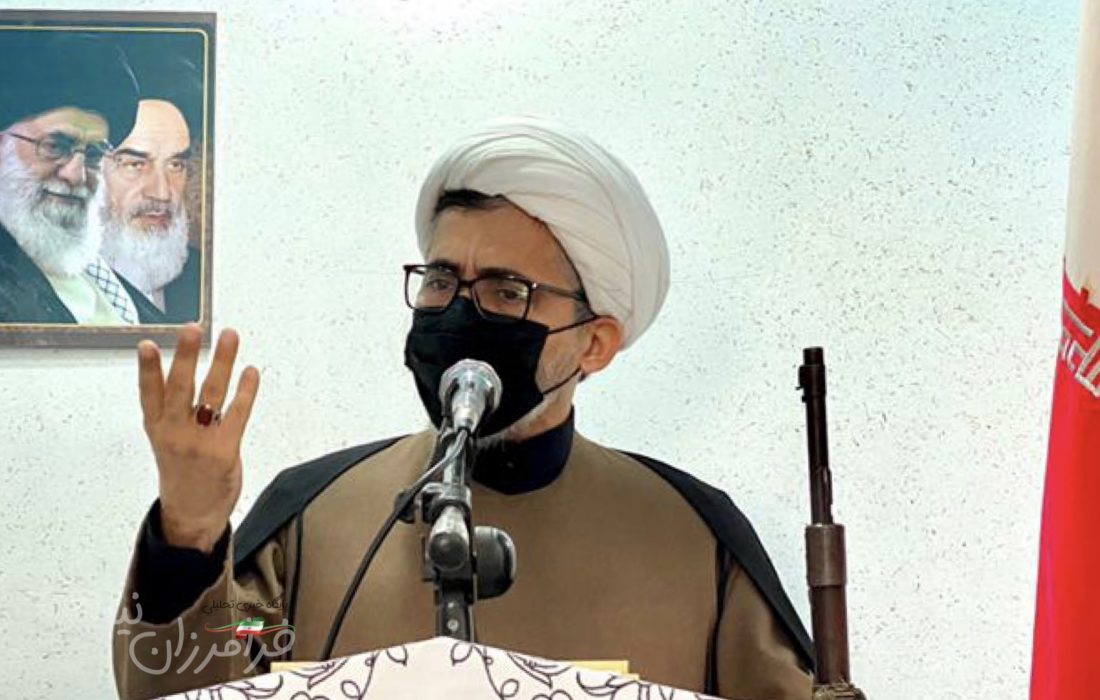 بعضی از آقایان ذهنشان در فضای گذشته است / بارها دیدهام که سختگیری در مجوزها، کار را لنگ میکند / همپای مردم باشید تا مشکلات حل شود