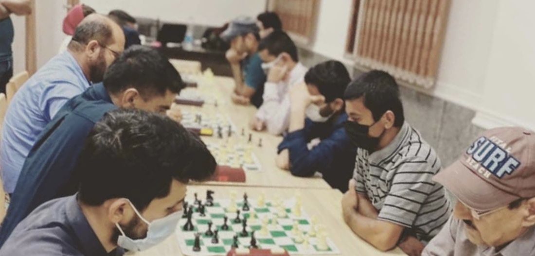 محمدنور قادری از زنگارد قهرمان ششمین دوره مسابقات شطرنج آزاد شهرستان بستک شد