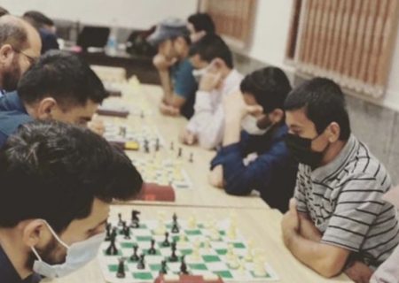محمدنور قادری از زنگارد قهرمان ششمین دوره مسابقات شطرنج آزاد شهرستان بستک شد
