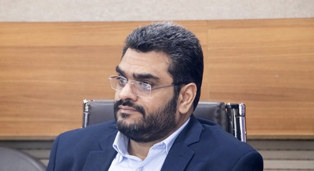 رسانه ها به عملکرد مسئولین بدون محدودیت نظارت کنند