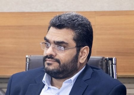 رسانه ها به عملکرد مسئولین بدون محدودیت نظارت کنند