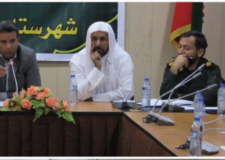 تکریم ارباب رجوع و پیگیری مسائل و مشکلات مردم در اولویت دستگاه های اجرایی شهرستان باشد/ شهرستان بستک در رأس مهمترین پروژه دولت در استان