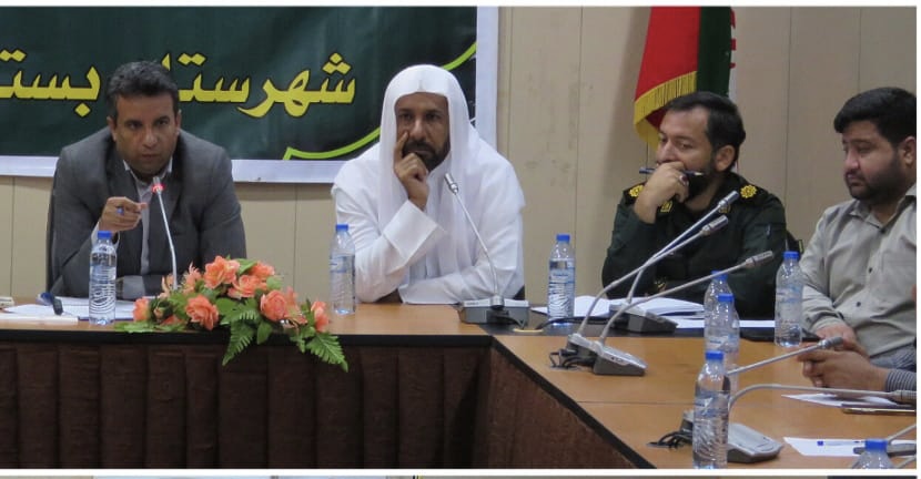 تکریم ارباب رجوع و پیگیری مسائل و مشکلات مردم در اولویت دستگاه های اجرایی شهرستان باشد/ شهرستان بستک در رأس مهمترین پروژه دولت در استان