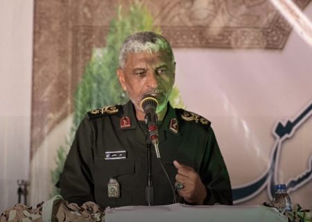 هشت سال دفاع مقدس دانشگاه انسان ساز بود