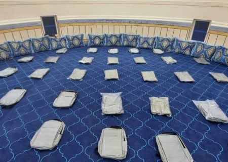 برگزاری رزمایش توزیع بسته‌های لوازم التحریر در بخش جناح