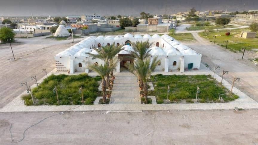 کاروانسرای احمدخان بستک در بین ۵۴ کاروانسرای ایران در فهرست یونسکو ثبت جهانی شد