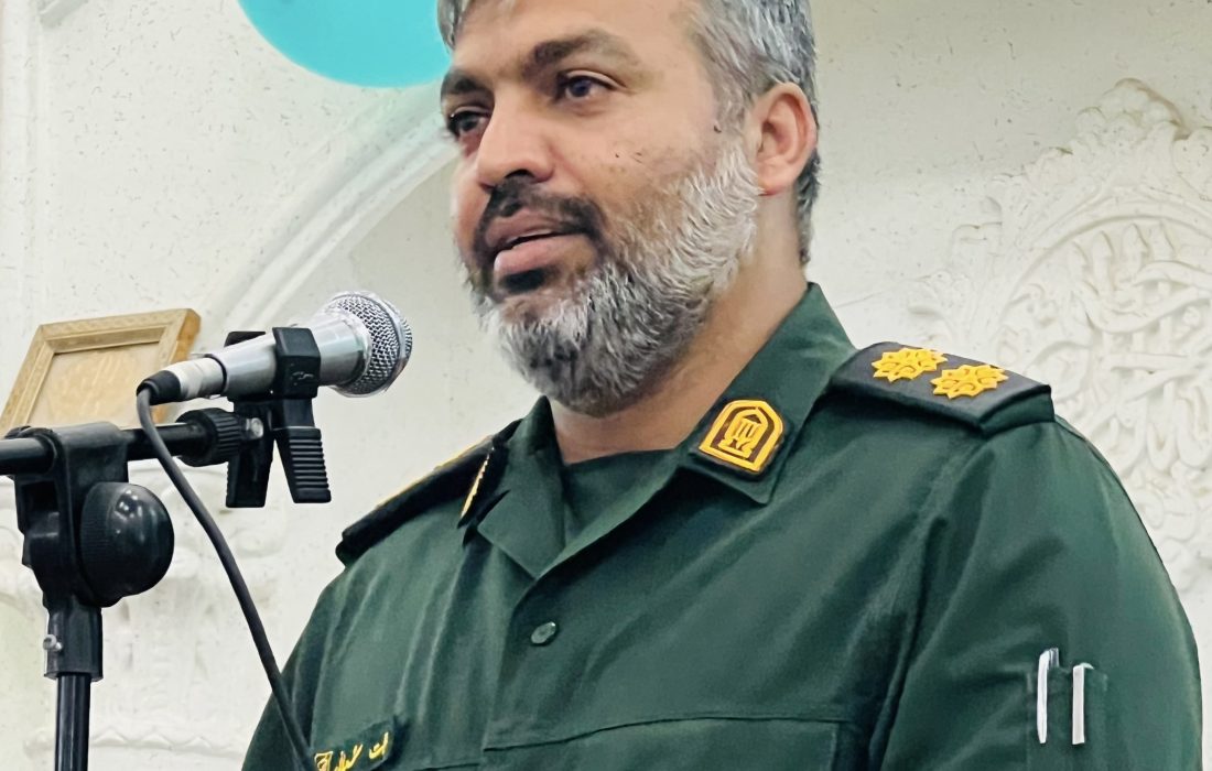 بسیج و سپاه افتخار این را دارد به عنوان پرچمدار وحدت در شهرستان بستک خادمی مردم را داشته باشد