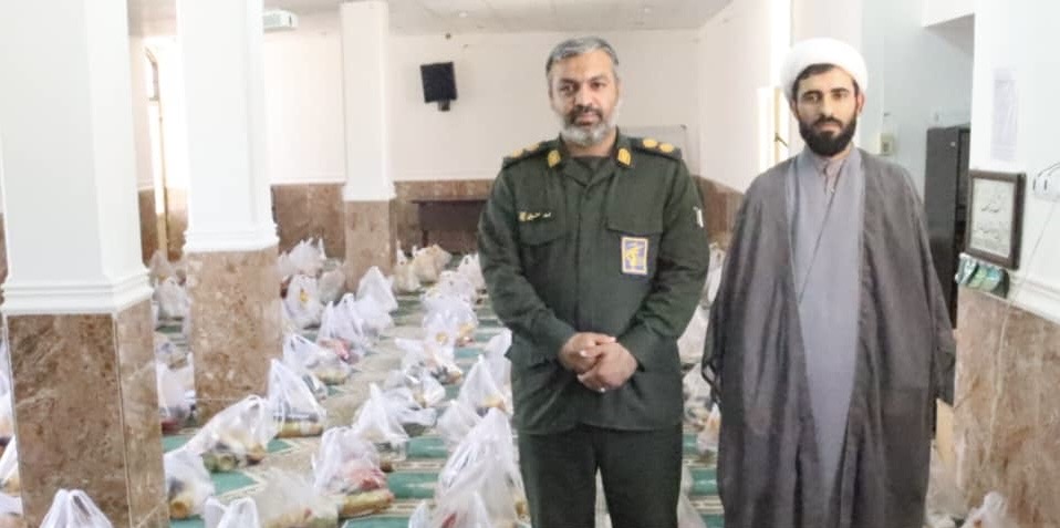 توزیع ۳۰۰ بسته معیشتی در سومین مرحله رزمایش مواسات و همدلی شهرستان بستک