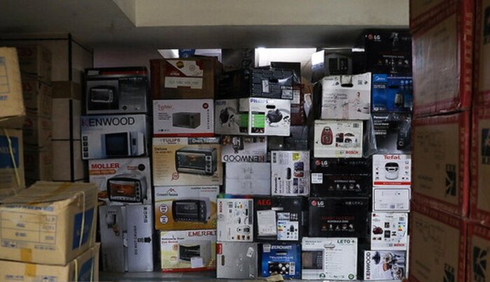 ۱۵ میلیارد ریال انواع کالای قاچاق در بستک کشف شد