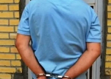 دستبند پلیس بستک بر دستان سارق طلاجات