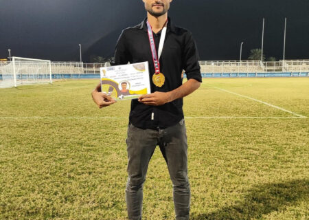 برای اولین بار آقای گلی لیگ برتر استان به بستک رسید