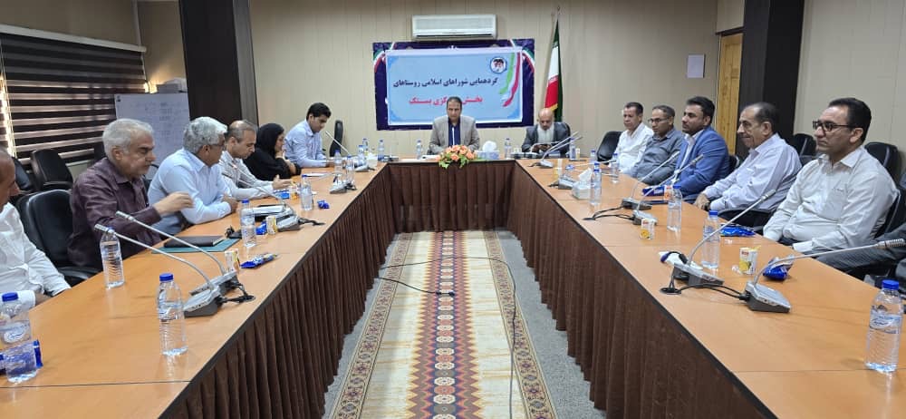 شوراها خالصانه و عاشقانه با همه توان و ظرفیت خود در جهت رفع مشکلات مردم و احقاق خواسته ها و حقوق آنها قدم برمی‌دارند