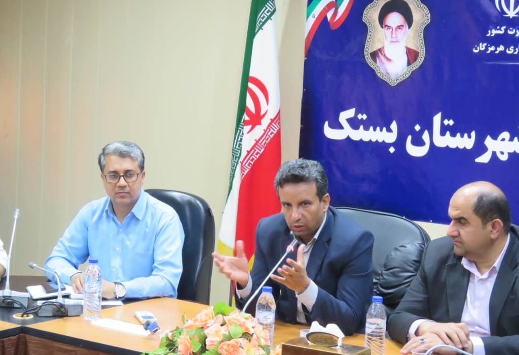 دهیاران و شوراها برای حمایت از صندوق خرد زنان در روستاها مشارکت کنند