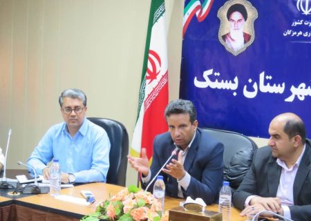 دهیاران و شوراها برای حمایت از صندوق خرد زنان در روستاها مشارکت کنند