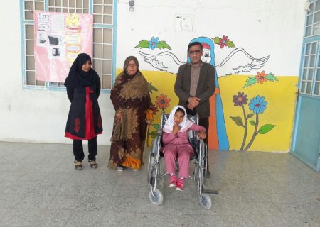 مسعود دست پاک معلمی که حقیقتاً با کودکان دارای نیازهای ویژه زندگی کرد