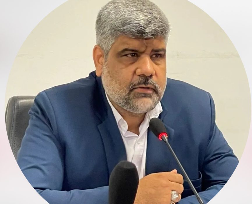 شهردار بندرکنگ در اقدامی قابل تحسین مطالبات چندین ساله پرسنل شهرداری بندرکنگ را به طور کامل پرداخت کرد