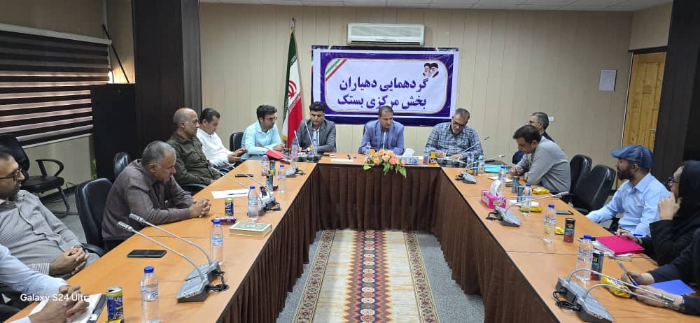 ظرفیت مردم فرصت بی نظیری است که باید از این ظرفیت عظیم در پیشرفت روستا ها استفاده کنیم