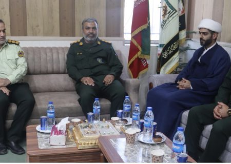 امروز مجموعه انتظامی نوک پیکان مسائل اجتماعی، امنیتی در عرصه های مختلف و در قالب پلیس های تخصصی و هوشمند نقش آفرینی و خدمت رسانی می کند