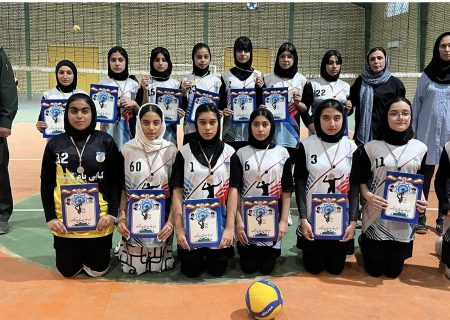 تیم والیبال نونهالان دختران کیهان بستک قهرمان مسابقات بزرگداشت هفته دفاع مقدس شد