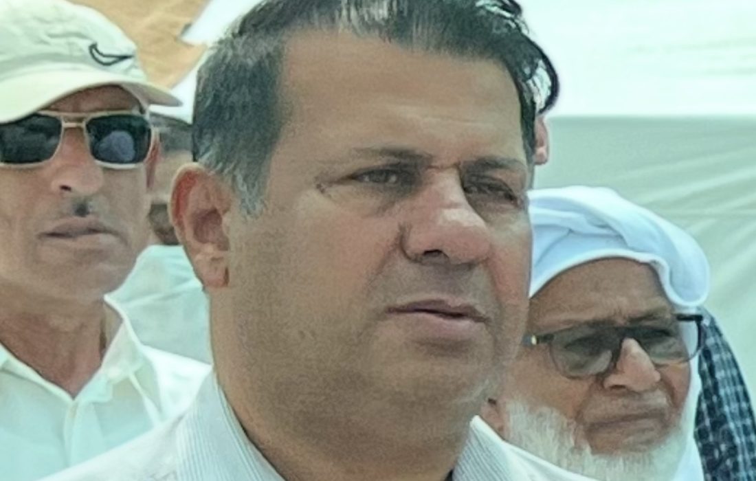 کانال کشی با دستگاه ها و ماشین های حفر کانال بدون هشدار یا نظارت مسئولان و بی خبری اداره میراث فرهنگی و وارد کردن خسارات جبران ناپذیر به محوطه سنگ نگاره های دهتل کذب محض است