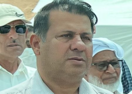 کانال کشی با دستگاه ها و ماشین های حفر کانال بدون هشدار یا نظارت مسئولان و بی خبری اداره میراث فرهنگی و وارد کردن خسارات جبران ناپذیر به محوطه سنگ نگاره های دهتل کذب محض است