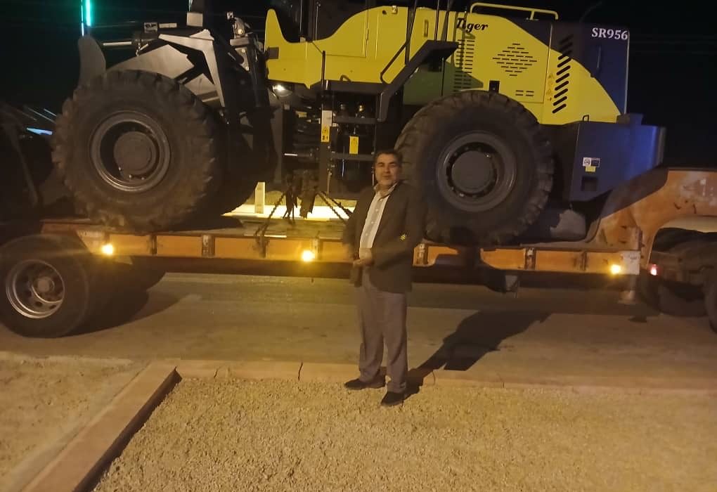 دهیاری گچویه صاحب یک دستگاه لودر شد