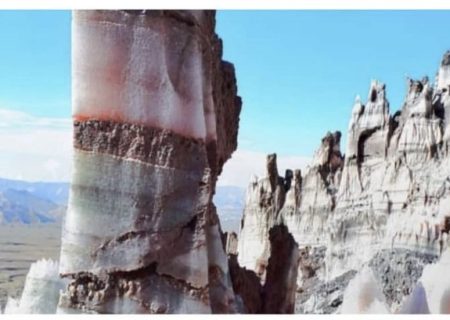 گنبد نمکی بستک و ساحل مکسر ثبت ملی شدند