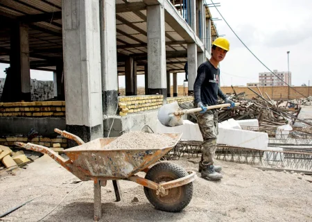 کارفرمایان مراقب باشند؛ جریمه میلیونی و حبس در انتظار استخدام اتباع غیرمجاز!