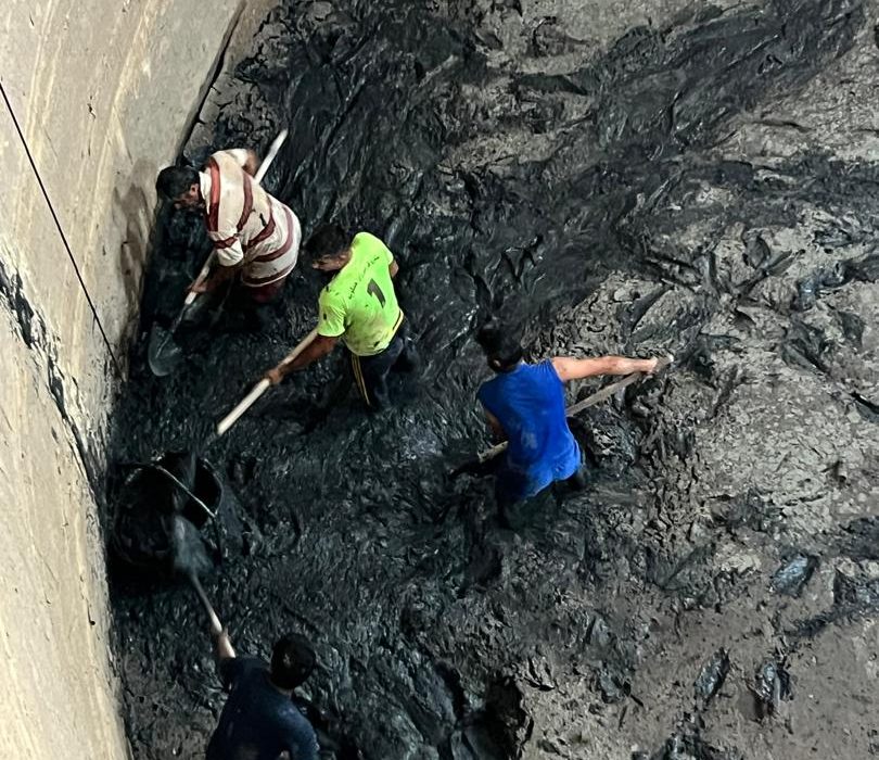 همت جمعی مردم هنگویه در لایروبی آبانبارهای شهر