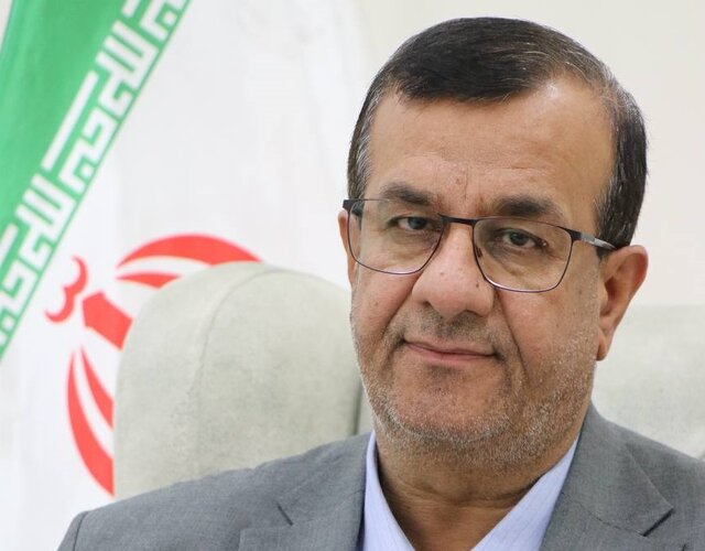 استاندار هرمزگان به‌دنبال مجوز قانونی برای مشارکت دهیاری‌ها در تأمین باتری دکل‌های مخابراتی باشد