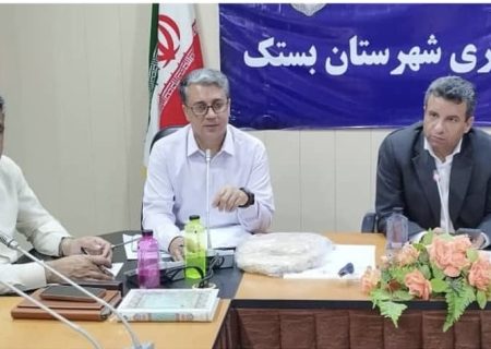 تأکید فرماندار بستک بر تولید نان باکیفیت و نظارت مستمر بر بازار
