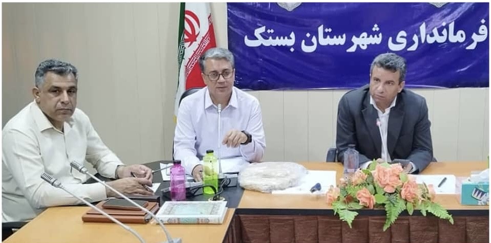 تأکید فرماندار بستک بر تولید نان باکیفیت و نظارت مستمر بر بازار