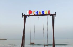 پارک ساحلی بندر چارک در تاریکی و بی‌امکانات؛ امنیت و آسایش مسافران قربانی بی‌توجهی مسئولان شهری