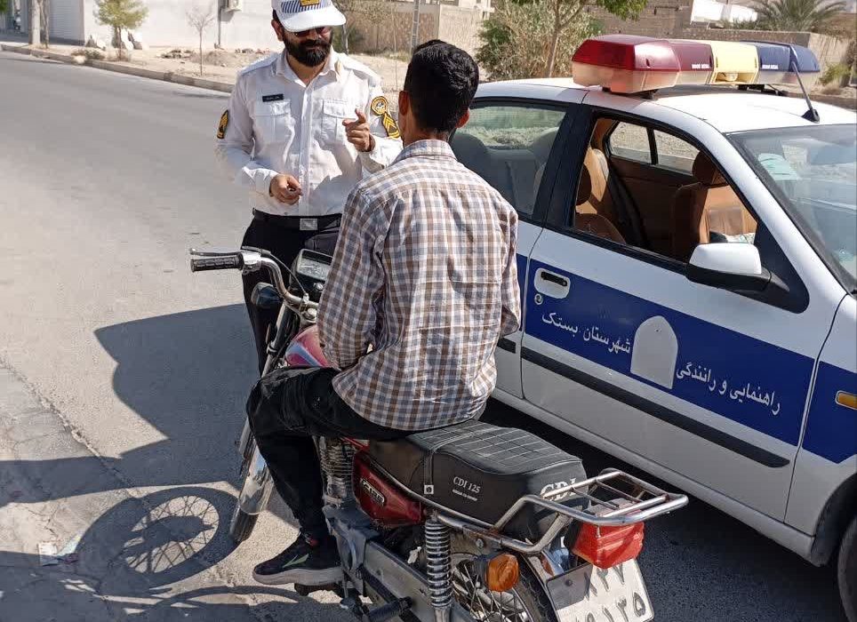 رانندگی زیر ۱۸ سال و بدون گواهینامه با توقیف وسیله نقلیه همراه است